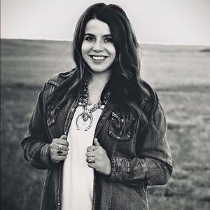 Meet your Posher, Maddie